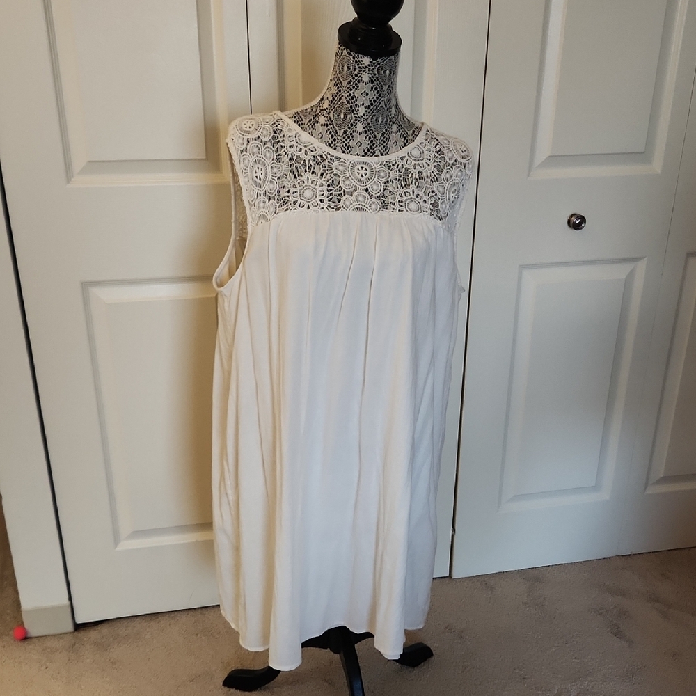 Old Navy White Lace Top Dress